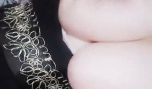 【超级逆天爆乳】童颜巨乳K奶网红蜜糖儿大尺度私拍