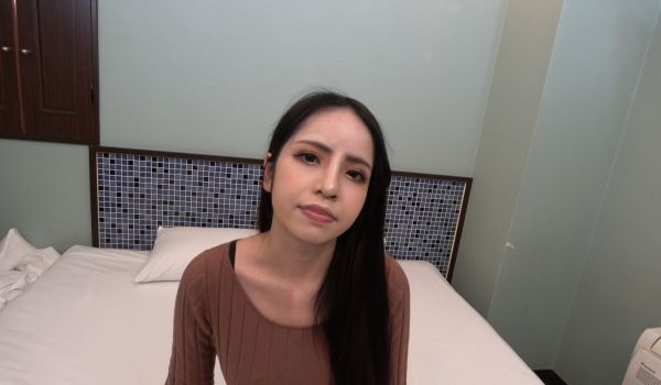 真想和这样的姑娘一起玩！日本×泰国的苗条混血美女