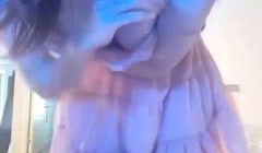 直播 美女主播高能大秀直播，火辣脱衣艳舞...