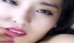 漂亮美女主播蜜汁丝袜收费直播大秀和炮友啪啪自慰插
