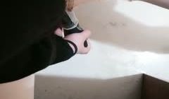 黑衣长相甜美妹子办公室道具自慰出水秀开裆肉丝桌子