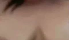 脸 长 得 软 嘟 嘟 的巨乳 美 女 和 男 