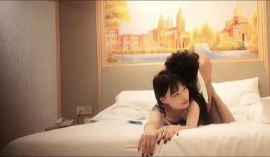 骚妹bb让仔细看看被草喊着使劲操我bb。.
