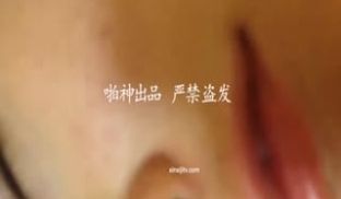 非常时期不出门 邻居美骚妇逼痒难耐偷情隔壁老王 