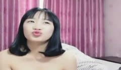 高颜值清纯姐妹俩外加一条狗狗直播，姐妹俩互搞，小