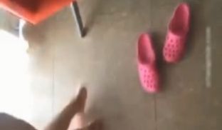 海边住宅苗条妹子穿着泳装被多姿势爆操香汗淋漓娇喘