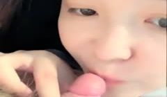 高颜值甜美巨乳妹子双人啪啪大秀口-交舔JJ后入大