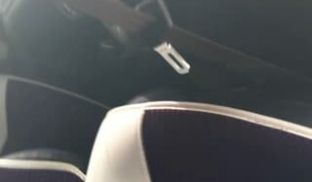 “我是贱B我是骚货好多水老公操死我”对白淫荡开车