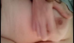 云盘泄密-36E美乳性感的大学美女和男友偷偷同居