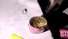 操操非常肥的妹子深夜楼道自慰口红振动棒摩擦操操出