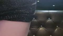 高端会所里的大姐姐沙发上的激情，全程露脸脱光道具