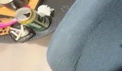 可爱黑丝女上位无套啪啪，椅子上后入操操暴力到底，