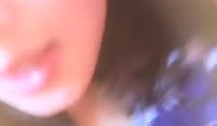 20岁宝妈挤奶：老公我难受死了，我下面洗的很干净