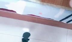 大白天俯视角度无套操，大汗淋淋，镜头前深喉吃大黑