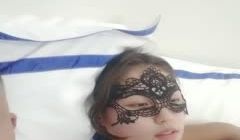 大哥的优乐美，看着颜值不错奶子大又挺骚逼水又多，