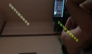 《云盘破解㊙️极品泄密》完美露脸酒吧驻唱火辣美眉