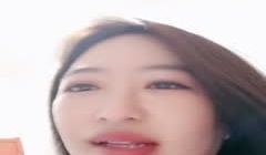 吊钟奶轻熟女少妇黑丝情趣衣，掰穴自慰，大黑蝴蝶逼