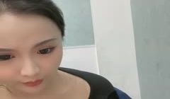 小楠吃不饱：啊啊啊~~哦哦哦 受不了~~ 大奶骚