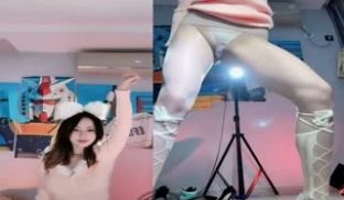抖音主播❤️双视角直播 私拍福利 现在主播真会玩