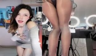 抖音主播❤️双视角直播 私拍福利 现在主播真会玩
