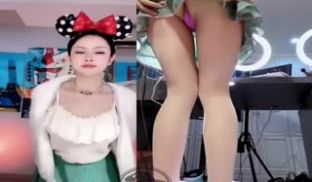 抖音主播❤️双视角直播 私拍福利 现在主播真会玩
