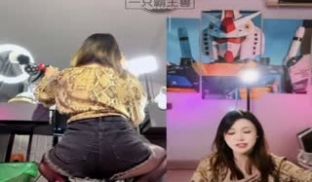 抖音主播❤️双视角直播 私拍福利 现在主播真会玩