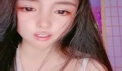 长相端庄的妹子，透明衬衣，胸部挺拔手搓胸部呻吟声