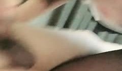 开档黑丝骚逼少妇主动上位抽插大哥的鸡巴求刺激，口