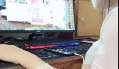 巨乳奶妈❤️-下海给宝宝赚奶粉钱，鲜奶多多，风趣