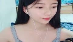超重磅绝版资源！校花女神【一梦】早期下海珍贵录像