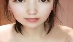 小小酥：我第一次摸你们男人的器官，他抓着我的手又