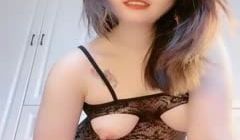 颜值御姐全程露脸丝袜情趣漏骚奶子装扮诱惑大秀，淫