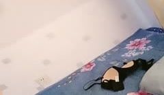 姿势看起来很诱人~激情脱衣舞~太诱惑啦~大长腿超
