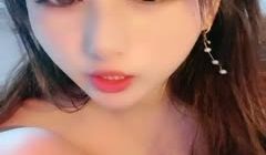 发骚小仙女全程露脸深夜撩骚狼友，淫声荡语互动听狼