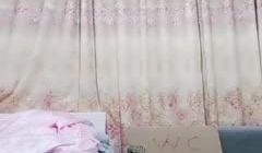 发骚的小阿姨全程露脸深夜跟狼友发骚，哺乳期性与旺