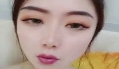 高颜值美少女『张柏芝表妹』自摸诱惑纤细身材揉搓大