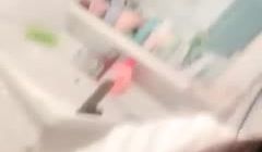 颜值不错丰满身材【蜜桃的蜜】粉逼巨乳道具自慰，卫