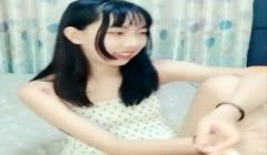 颜值不错两个萌妹子一起撸管口口舔硬后入抽插啪啪非