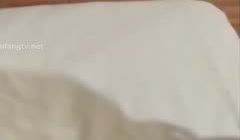 车上跳蛋户外撒尿，约人开房啪啪，直播完想要钱被举