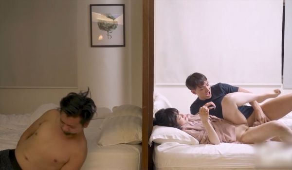 报复同事，当面强奸他的巨乳妻子