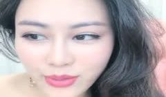 颜值不错兔女郎装扮少妇诱惑自摸，露奶脱下内裤椅子