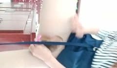 中医小姐姐就是骚，职业装店里没人就开骚，开档肉丝