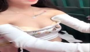 小小的处女妹妹直播啪啪~还让你看看她流出来的血