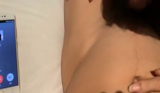 边给女情人打电话边操骚逼amy 老刺激了最后内射