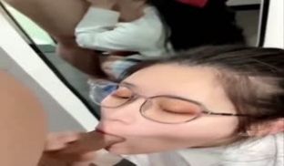 外表清纯少女口活真棒