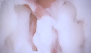 风骚妩媚的野模浴室诱人写真●情趣网袜比基尼性感撩