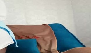 骚气的黑丝小姐姐
