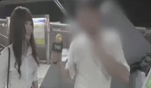 国产-记者小哥街头探访 搭讪漂亮素人小姐姐去开房