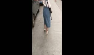 超级漂亮的清纯美女和男朋友啪啪的视频，手持近距离