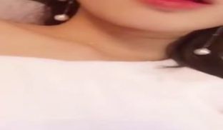 主播雪狐母女福利视频流出_玩黑丝粉穴_难以分辨是